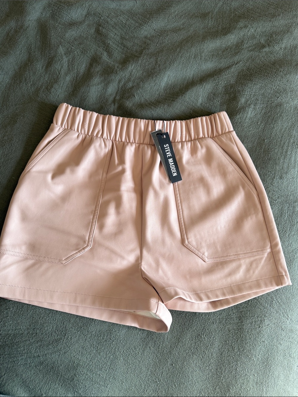 NWT Steve Madden faux the record short in rose taupe
